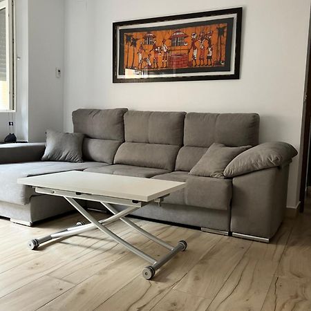 Apartamento En Camino De Ronda De Dos Habitaciones Y Salon Гранада Екстериор снимка