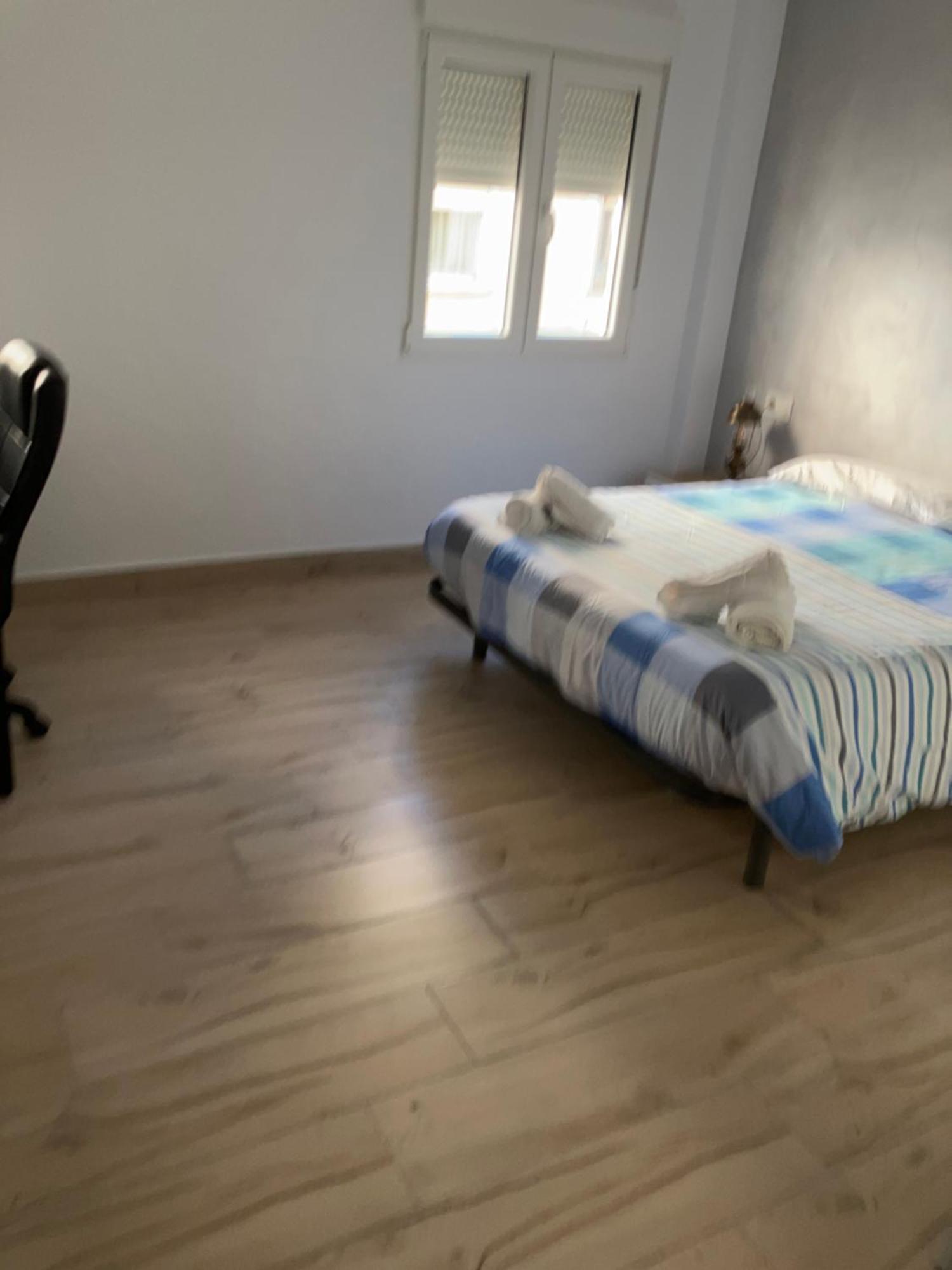 Apartamento En Camino De Ronda De Dos Habitaciones Y Salon Гранада Екстериор снимка