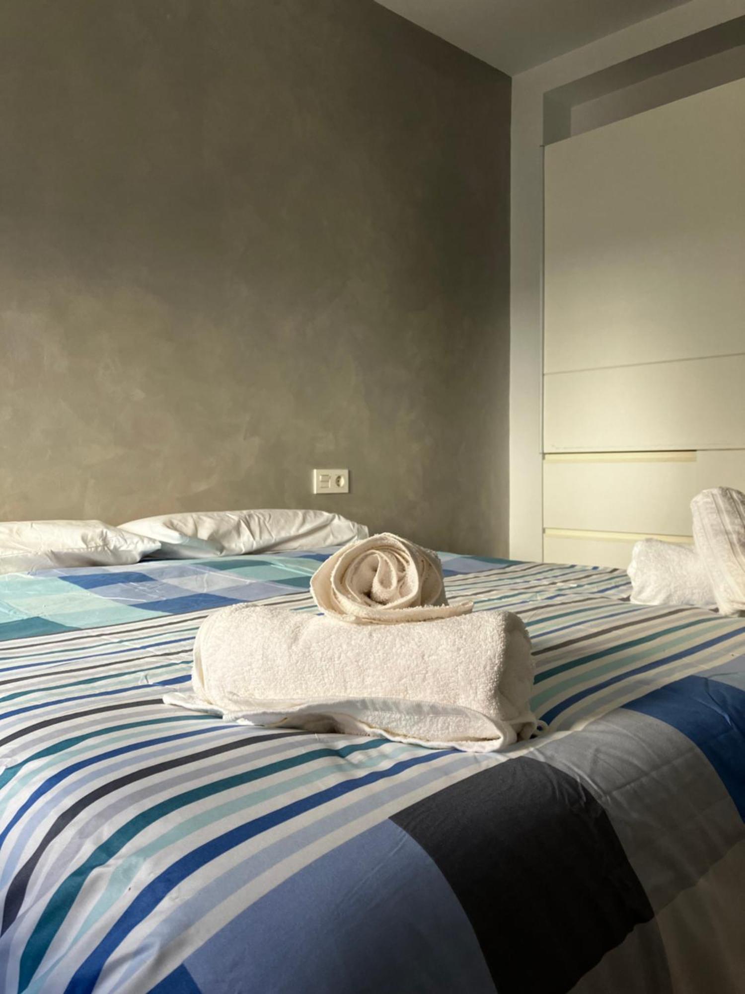 Apartamento En Camino De Ronda De Dos Habitaciones Y Salon Гранада Екстериор снимка
